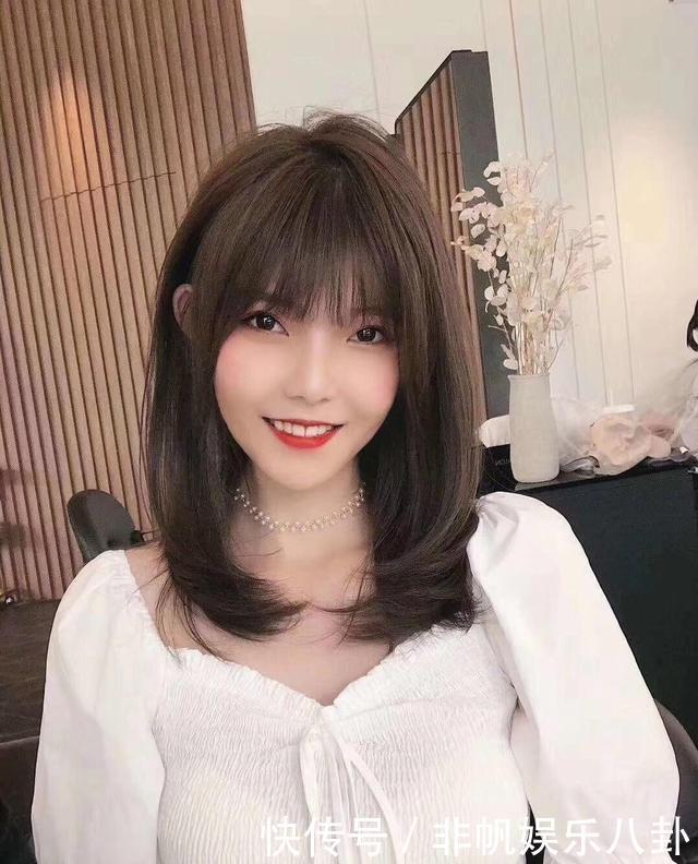 发尾|2021发型怎么剪看看这15款,很美很心动