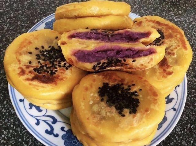 不用面粉，不用水，做一锅早餐饼，香甜美味，比做馒头油条都简单