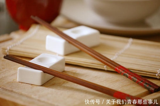 家用|竹筷木筷不锈钢筷,哪种适合家用?聪明人选这1种,4个错误别再犯