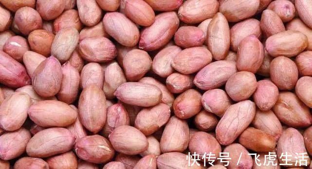 好处|晚上睡觉前坚持吃点花生,半个月下来,你会发现几个大好处