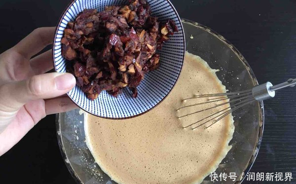  面粉|家里有面粉和大枣，就能做枣糕，比蛋糕简单香甜，新手一做就成功