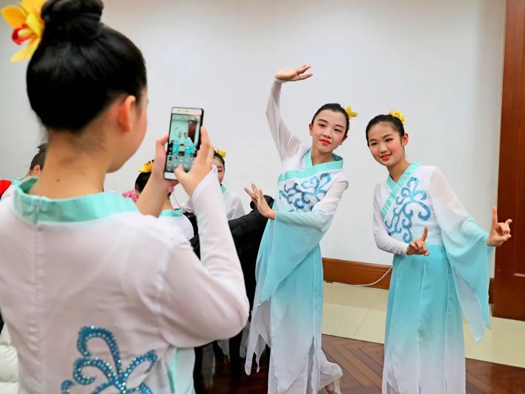 课后服务下足“绣花”功夫，3点半后的校园焕然一新|申时校园 | 申时