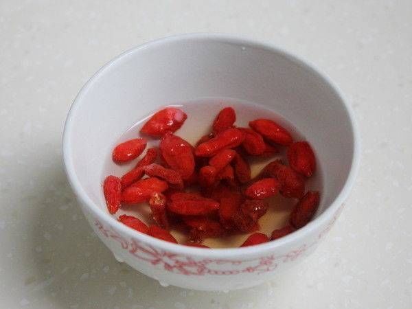 皮肤|不想做“黄脸婆”!早上坚持喝它,暖胃益血气,皮肤水灵有光泽