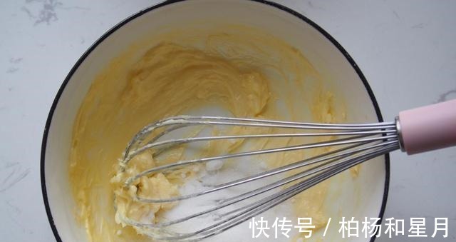 紫薯流心挞这样做,奶香浓郁香滑细腻,营养美味超好吃宝宝小零食!