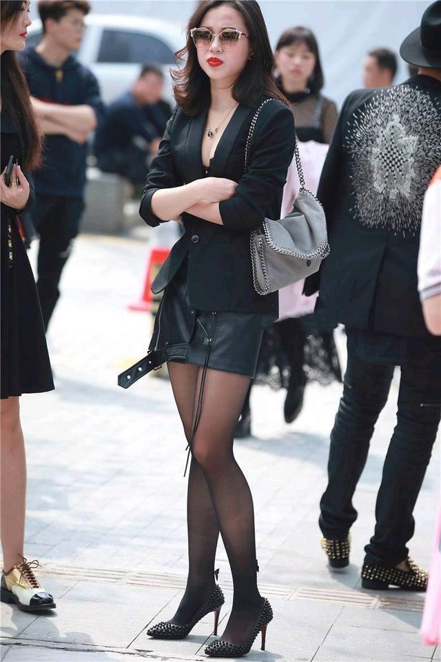 美艳又超级有气场的职场风穿搭, 美女墨镜一戴, 谁都不爱