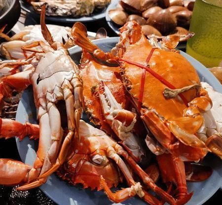 蒸螃蟹,直接上锅蒸就错了,老师傅教你几个妙招,肉质鲜无腥味