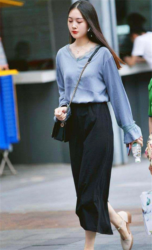 时尚|气质美女穿搭时尚,长发飘飘,气质典雅又迷人