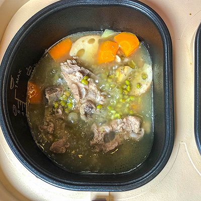 营养汤|绿豆莲藕猪骨汤