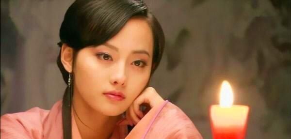 下联@寡妇上联“年难过年年难过年年过”，秀才对出下联，两人喜结良缘