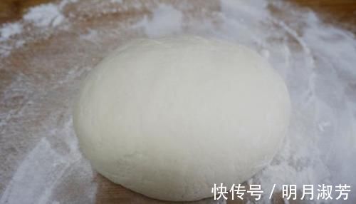 烙饼|烙饼要暄软,用对水是关键,学会这窍门,烙出来的饼凉了也特别软