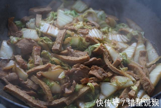 白菜|适合在家吃的懒人菜,连吃7天都不腻,有肉有菜,一锅够全家吃!
