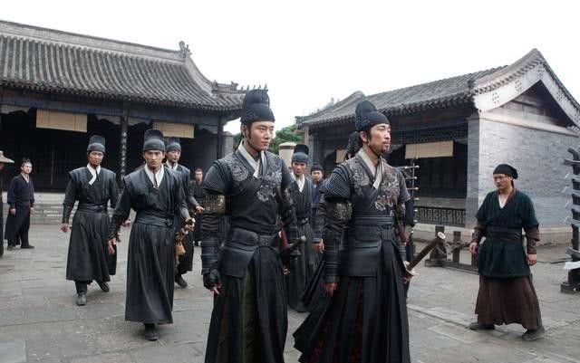 陈友谅|朱元璋眼中的第一功臣，朱元璋还没想到罪名，就自觉给自己来一刀