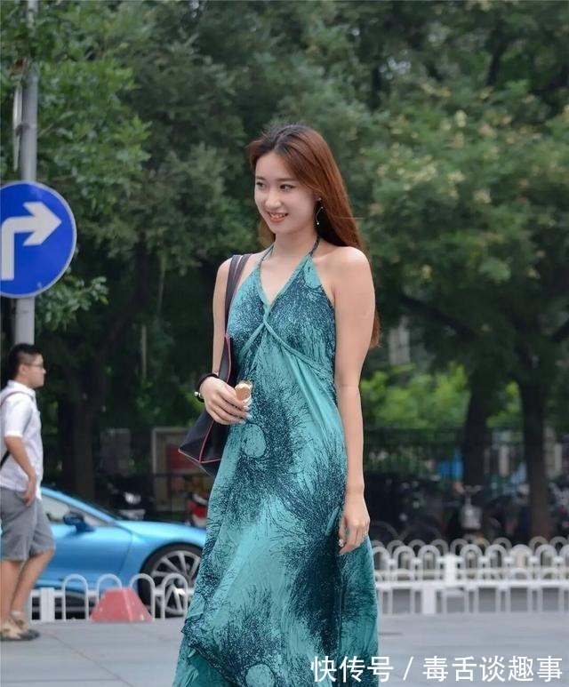 女人|打底裤“俗气”?不存在的,时髦又显瘦,30岁女人穿了都说好