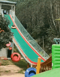 |搞笑GIF段子:妹子是有,不知道你力气够不够?