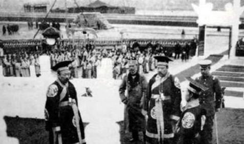 袁世凯错误|袁世凯称帝为何失败,只当了八十三天皇帝,原因在于这两个字!