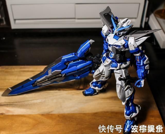 模友|模玩控:舒服配色MG比例异端高达模型蓝色机