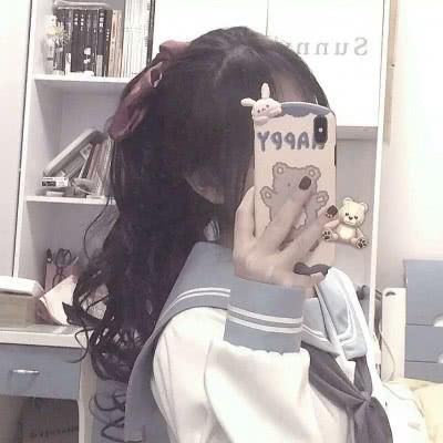 学生妹|学生妹别再扎“低马尾”了,现在流行“青春马尾”,坐等男神主动撩