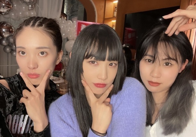 福建女排|女排最美副攻为闺蜜庆生!妆容精致变身酷妹,闺蜜一个比一个漂亮