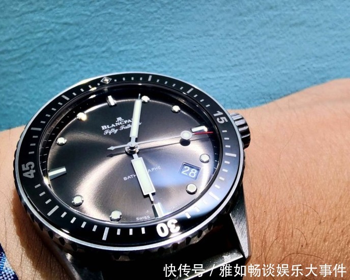 手表|天气越热戴手表的越多,我也不能免俗,解毒宝珀五十噚潜水表
