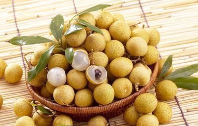 女人45以后,慢慢步入更年期,需做到“三多一少”,少进医院大门