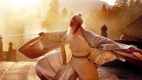 阿青!金庸武侠中有一位剑圣,曾打败张三丰,却落得和卓不凡同样的下场