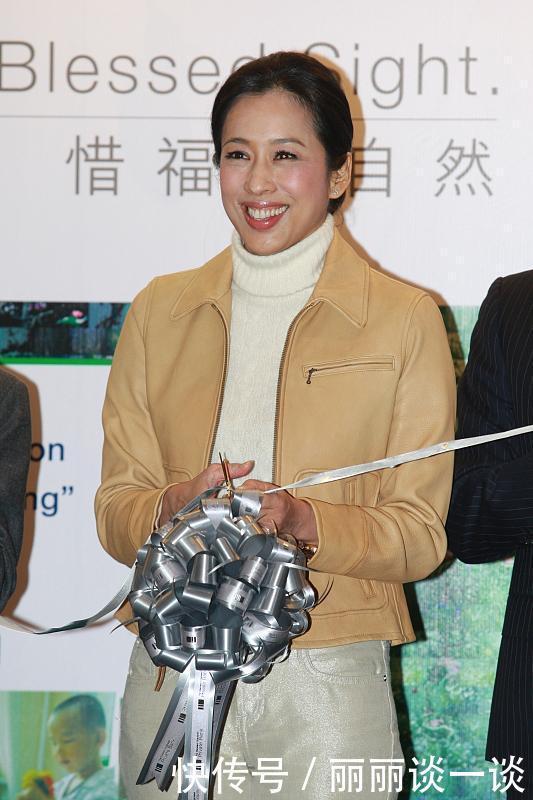 朱玲玲能够两嫁豪门,浑身高级气质少不了,穿件夹克也有阔太范