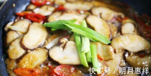 两碗|给肉都不换的素炒香菇,特别的下饭,营养丰富,每次都多吃两碗饭
