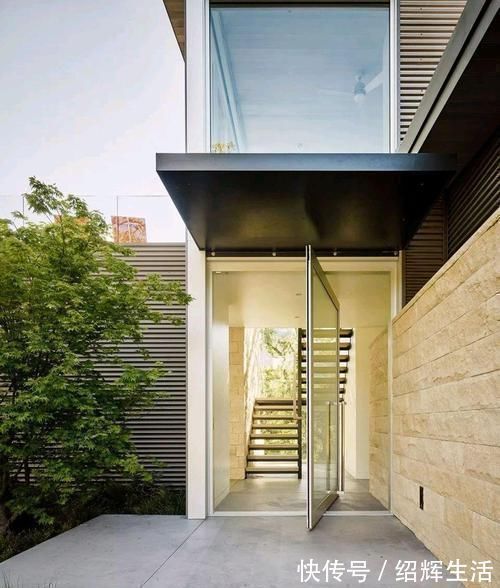 泳池|山中造个别墅,院中百年古树,庭院、壁炉、泳池,奢侈生活美如画