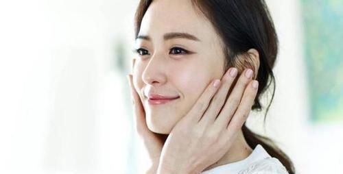 ?女人不管多大年纪,敷面膜都要牢记这4不要,尤其第1个,太伤脸