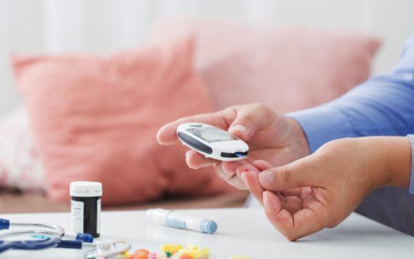 糖友们|糖尿病患者，最佳空腹血糖是低于6.1还是7.0？一项研究给出答案