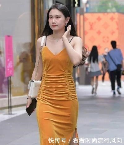 花花绿绿 连衣裙遮肉又显瘦,美女吊带连衣裙,“大象腿”的福利!