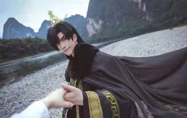 墨宗师|破次元的COS，墨宗师在干活，踏仙君在耍酷，晚宁抱得狗子是谁