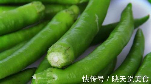 难怪大厨们炒的青椒肉丝那么好吃，原来是有窍门的，谁都能学！