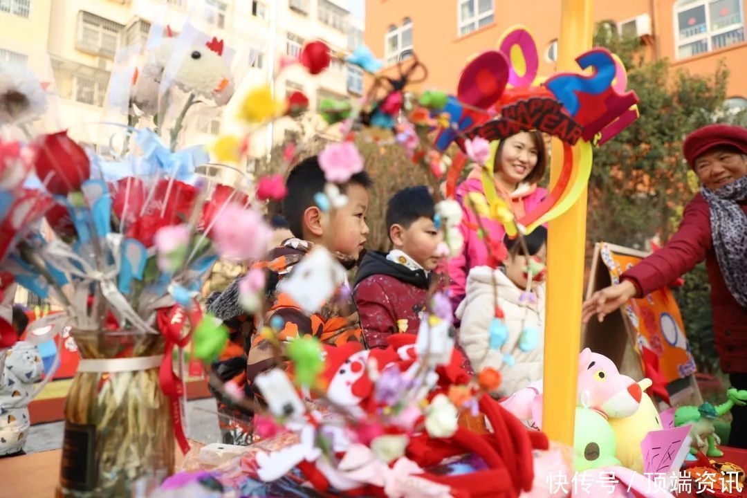 快来看,商城实验幼儿园里也有新年“庙会”