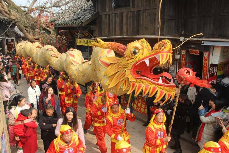 春节|春节去哪？平乐古镇喊你“崃耍” 看“亚洲第一竹龙”｜冬游四川上封面