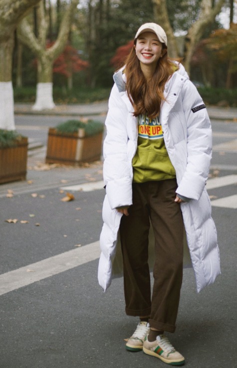 搭配|入冬后快穿“过膝羽绒服”,显瘦遮肉又显气质,轻松穿出高级感