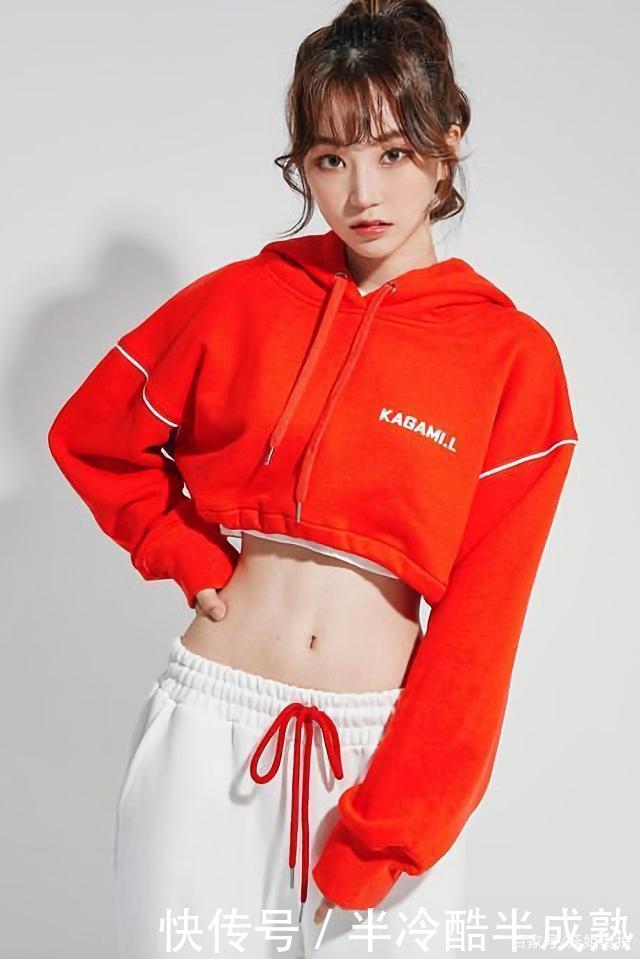 姑娘的裤腰带太好看了,穿搭精致又时髦!