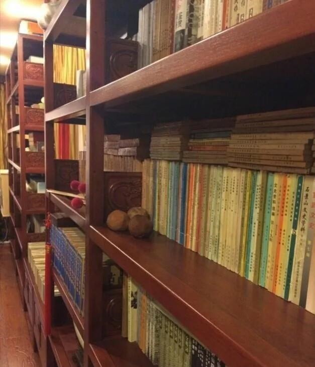 郭德纲|郭德纲家的书房,堪比图书馆了