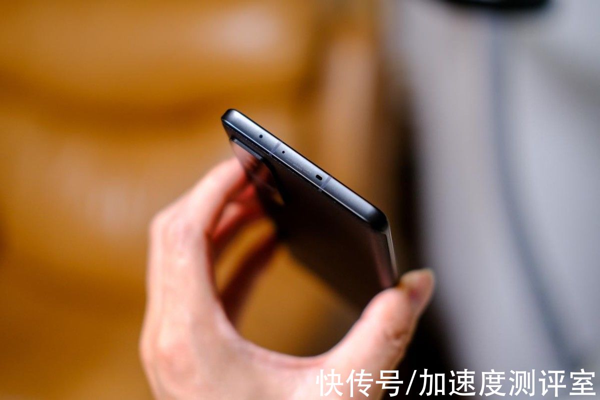 小米civi|为什么小米新机刚发布，就抢了iPhone13的风头？原因离不开这2点