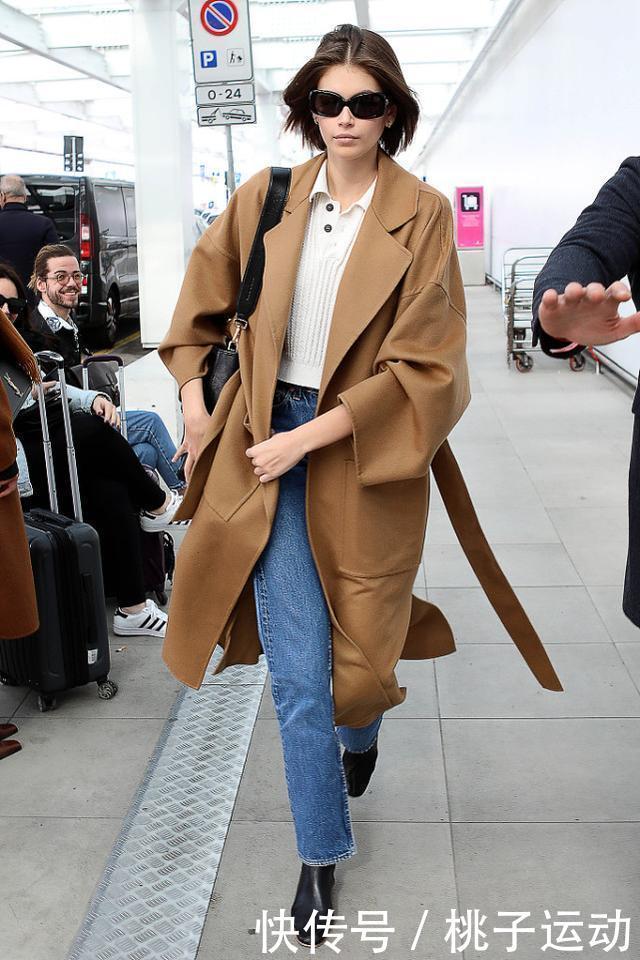 翻领毛衣的潮流风刮来了,爷爷衣柜里的毛衣都想偷着穿,时尚百搭