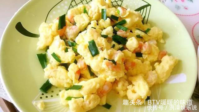 炒鸡蛋|炒鸡蛋别用油了,只需3分钟,让鸡蛋更滑嫩还不粘锅