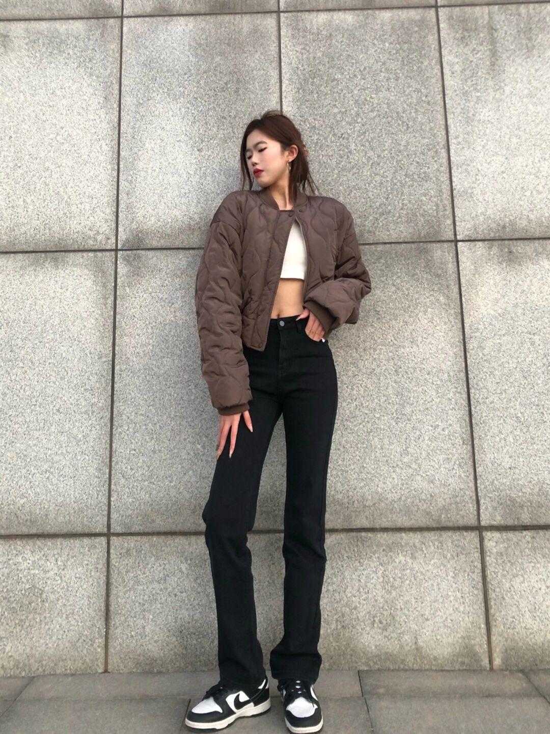 时尚 无论怎么穿,还是黑裤子百搭,不仅时尚,而且还显瘦