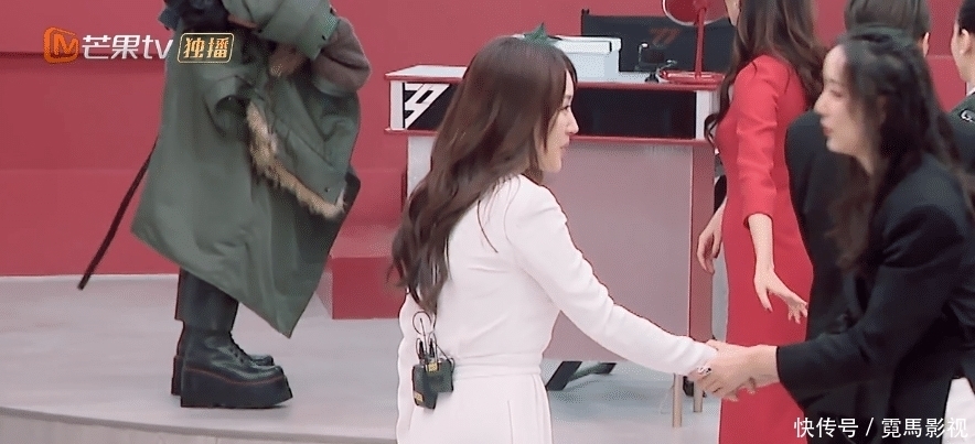 《乘风破浪的姐姐2》的潜规则:明星咖位,决定姐姐出场顺序