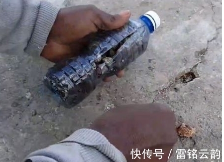 钓鱼|男子海边钓鱼发现奇怪水瓶，打开细看后，大开眼界
