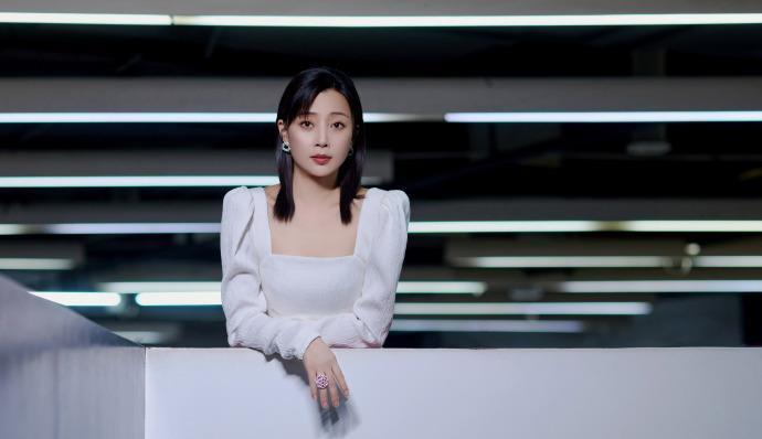 弧度|剪锁骨发选择外翻还是内扣?选对了显洋气还好打理