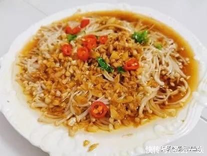 年夜饭菜谱，中国人过年必吃的24道如意菜，寓意阖家团圆美满