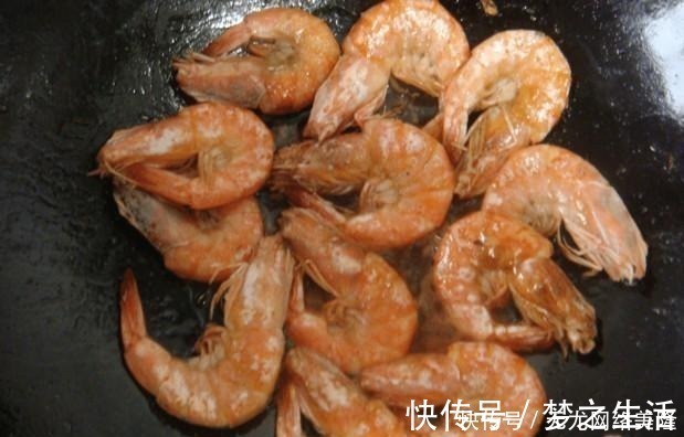 大虾以后别再水煮了,高级餐厅大厨教你新办法,几天不吃就馋