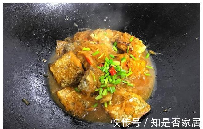 补气|带鱼最经典的家常做法，咸鲜入味，补气提鲜，看着就流口水