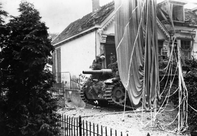 德军|人类史上最大规模空降行动：3000架军机倾巢而出，以惨败收场