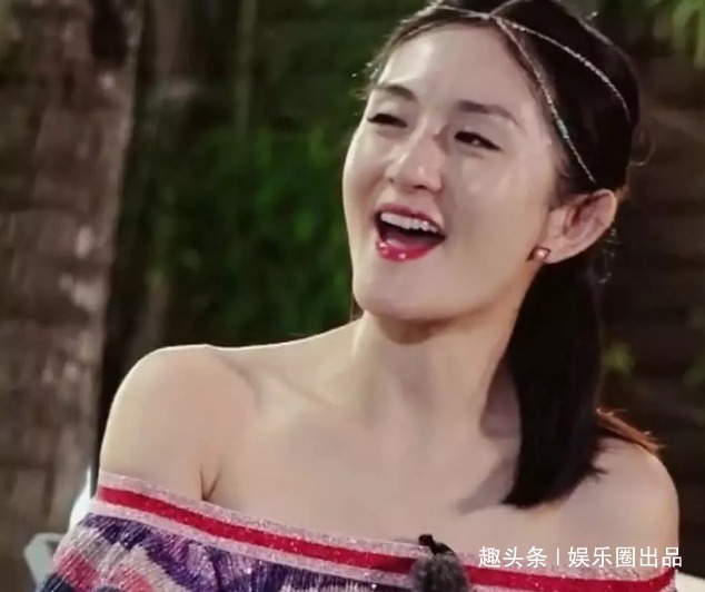 妻子的浪漫旅行|看完谢娜秀锁骨,再看霍思燕秀锁骨,才明白主持人和艺人的差别